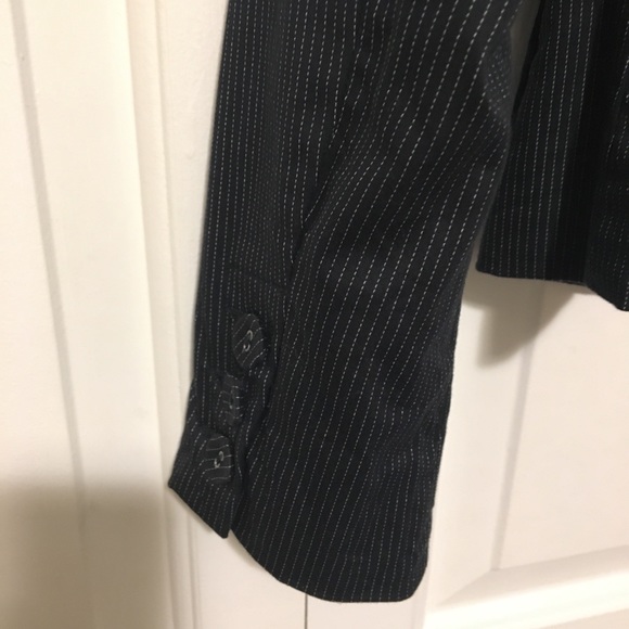Dynamite Striped Blazer - Picture 3 of 11